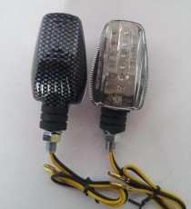 Coppia Frecce Universali Moto Led Indicatori Direzione Scooter Quad  Carbonio